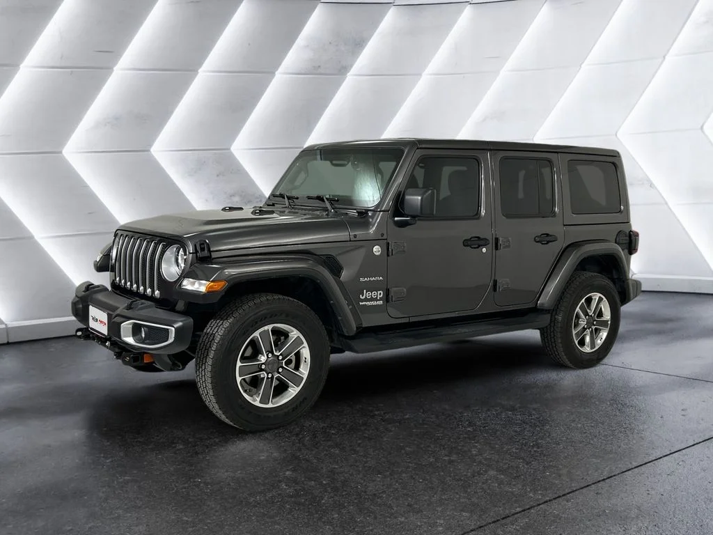 Used 2021 Gray Jeep Unlimited Sahara image 3