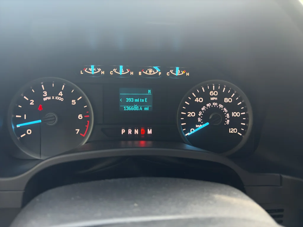 Used 2019 Blue Jeans Metallic Ford XLT image 3