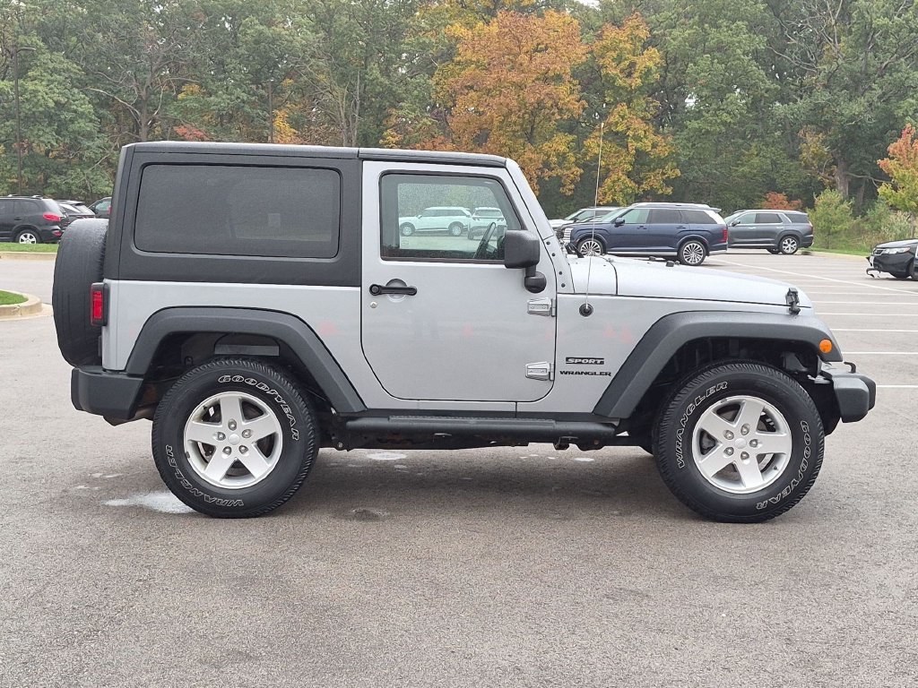 Used 2014 Gray Jeep Sport image 8