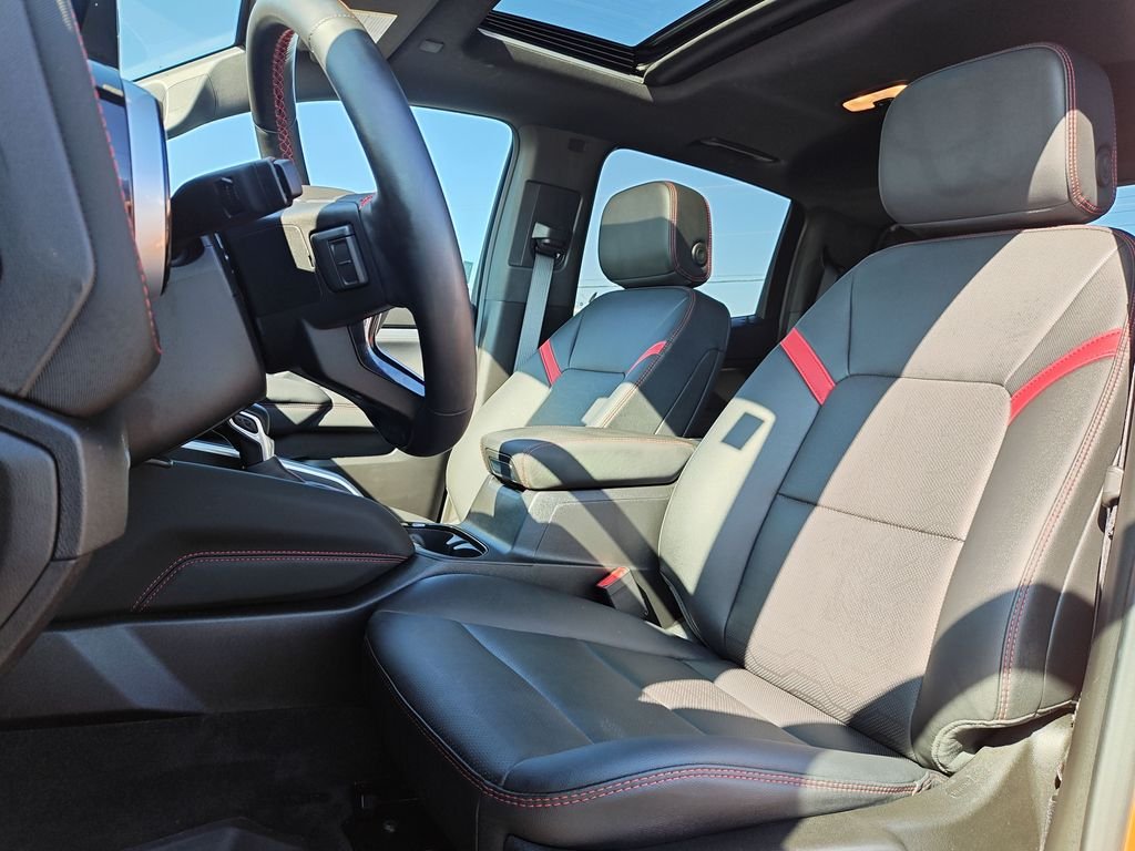 Used 2025 Orange Chevrolet Z71 image 13