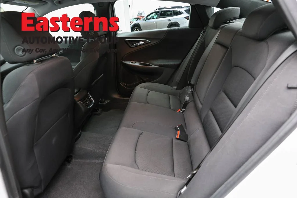 Used 2023 White Chevrolet LT image 21