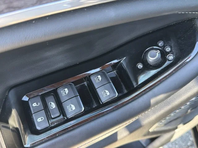 Used 2023 Black Jeep Overland image 35