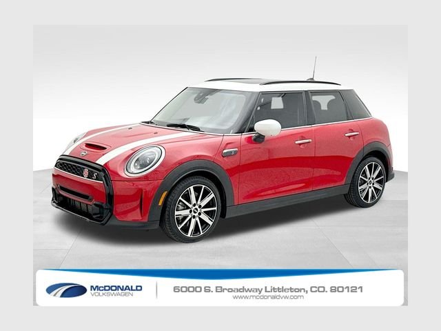 2024 MINI Hardtop Cooper S's photo