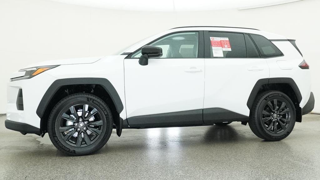 New 2026 Ice Cap Toyota XLE Premium image 4