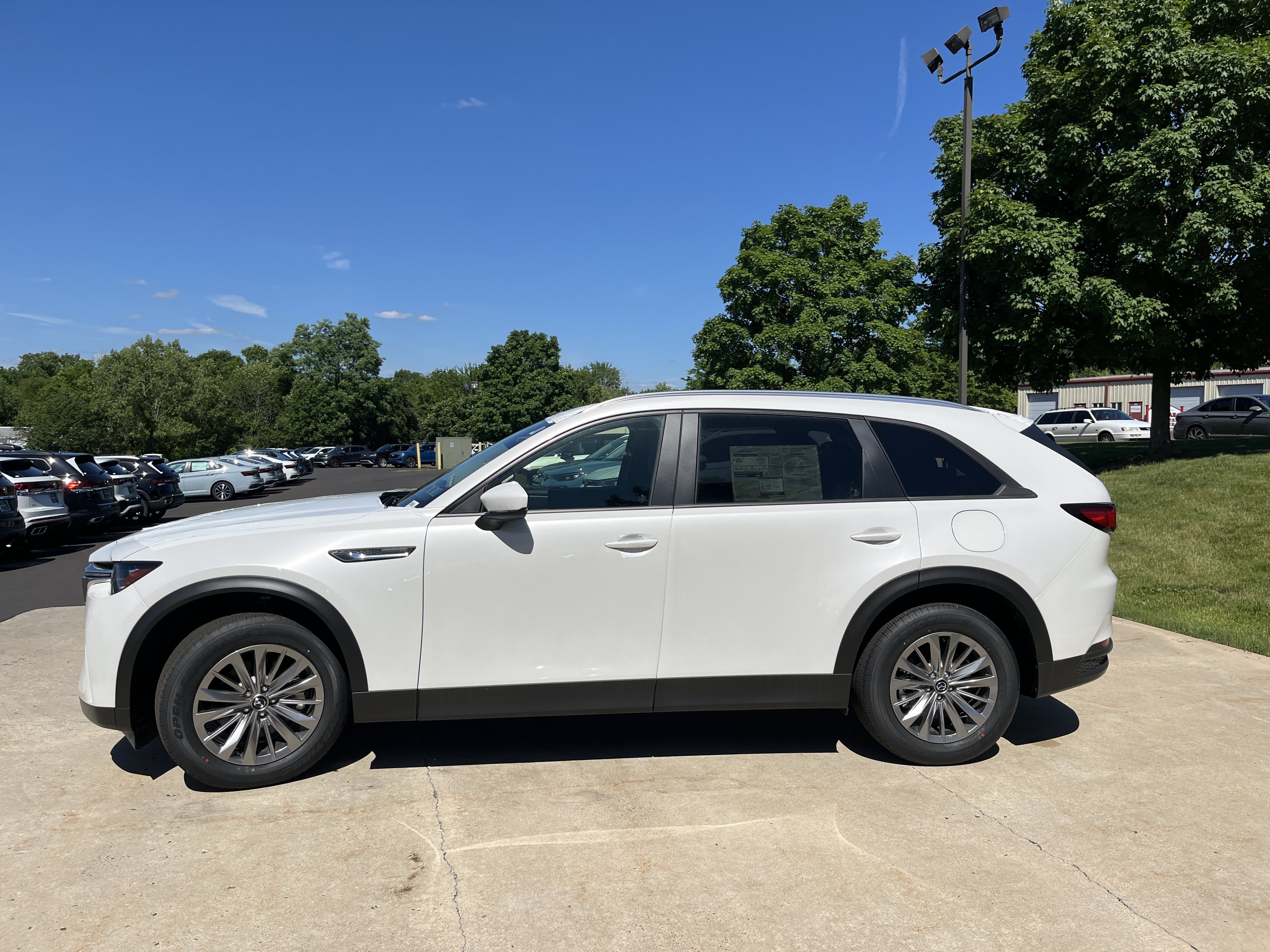 2026 Mazda CX-90 Select Package - Photo 8