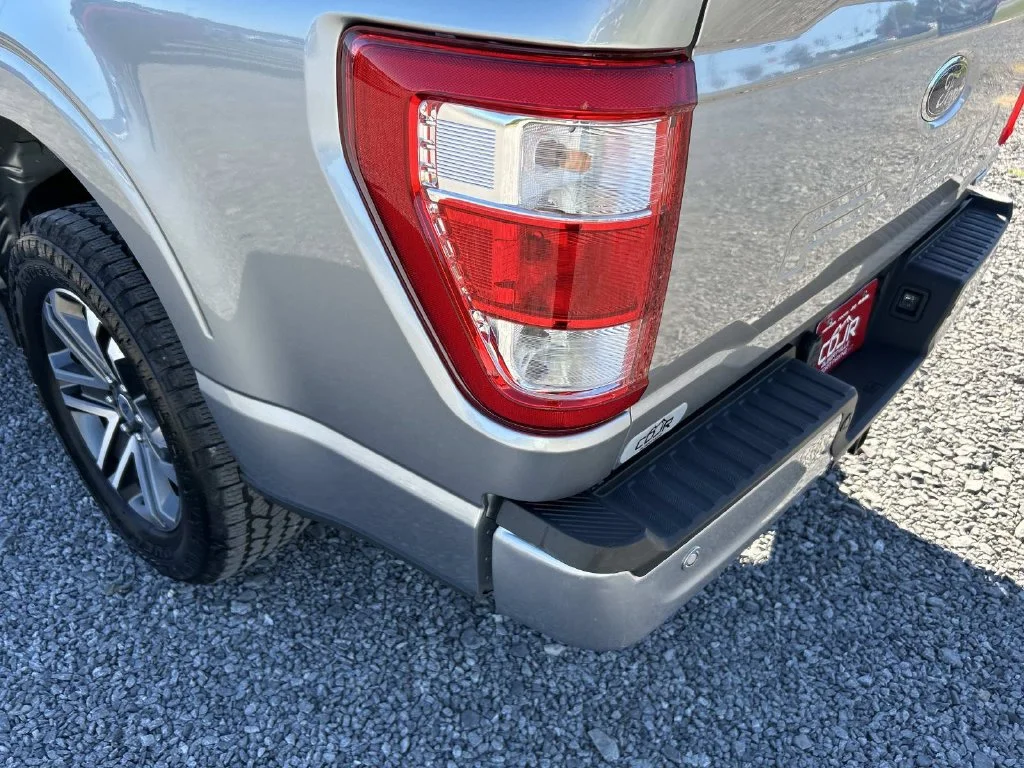 Used 2021 Silver Ford XL image 17