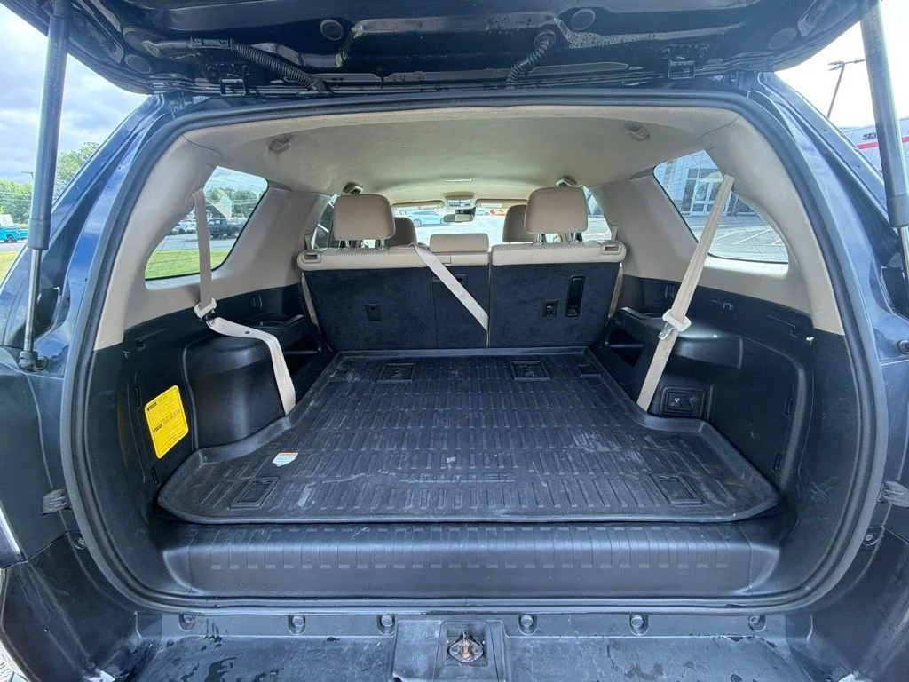 Used 2022 Black Toyota SR5 image 44