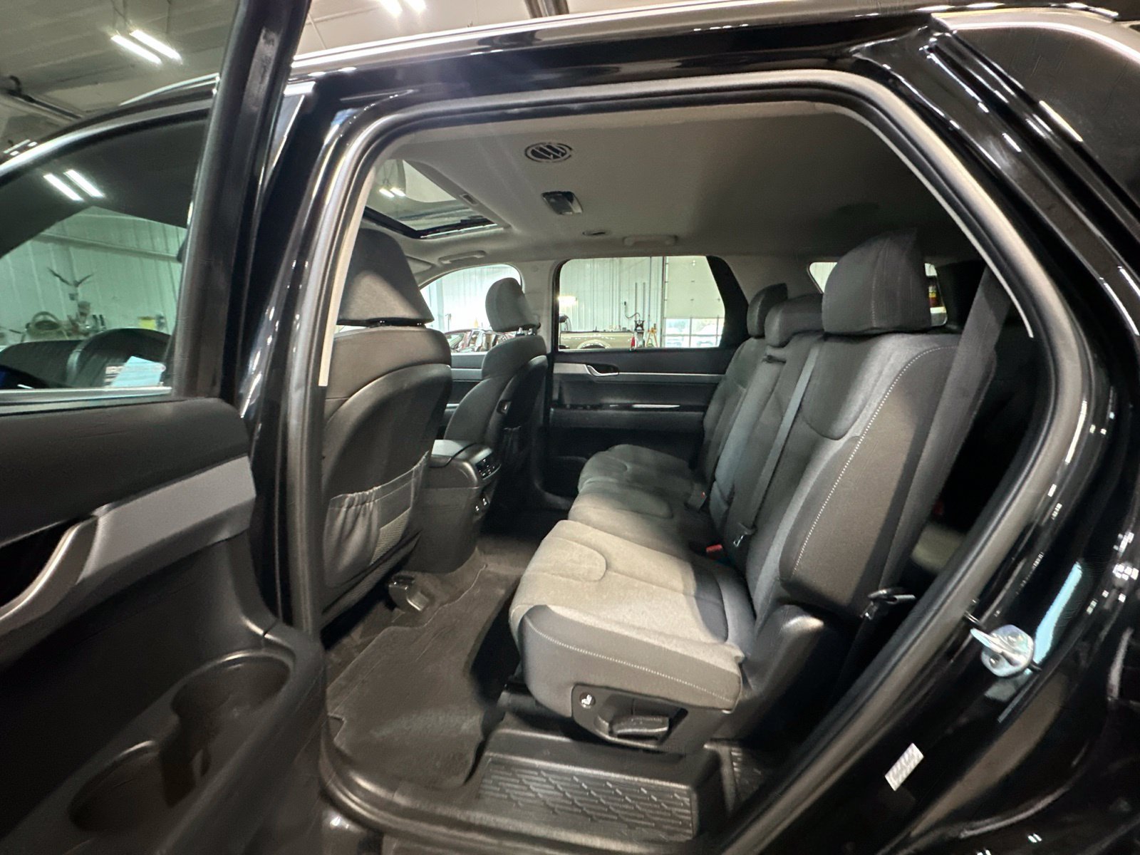 Used 2020 Black Hyundai SEL image 15