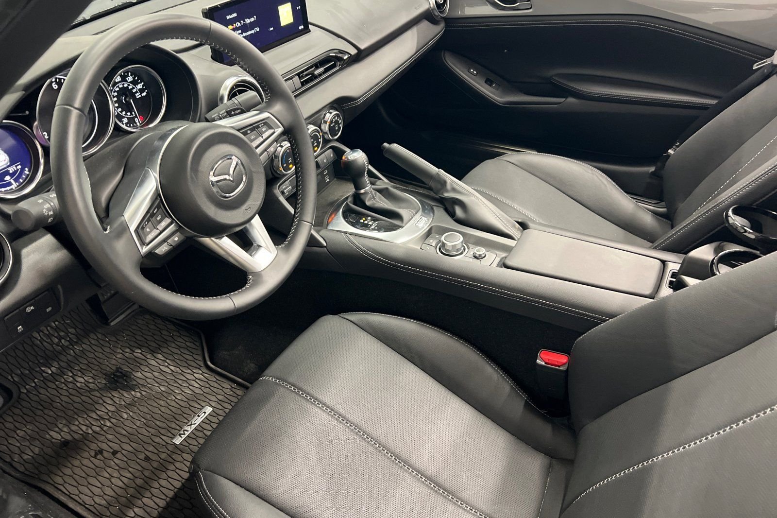 2024 Mazda MX-5 Miata RF Grand Touring - Photo 8