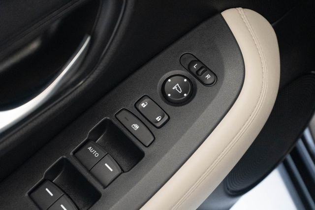 Used 2024 Gray Honda LX image 3