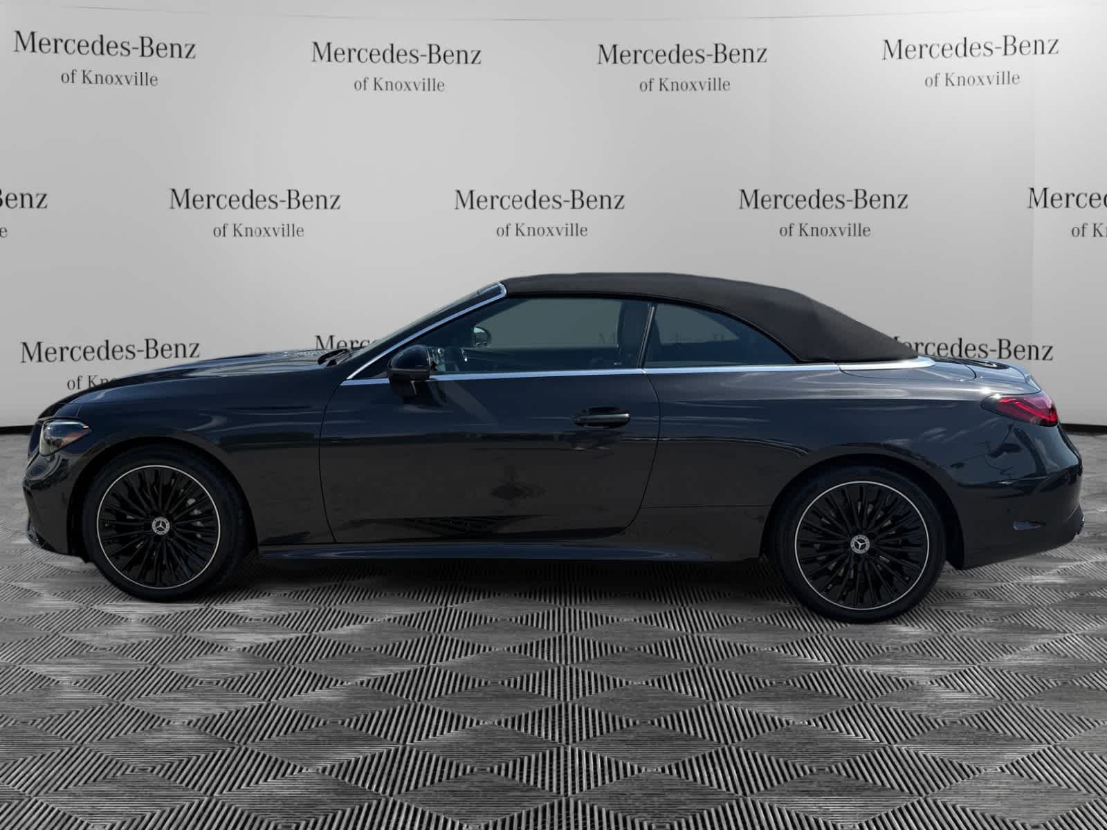New 2027 Graphite Grey Metallic Mercedes-Benz CLE 450 image 2