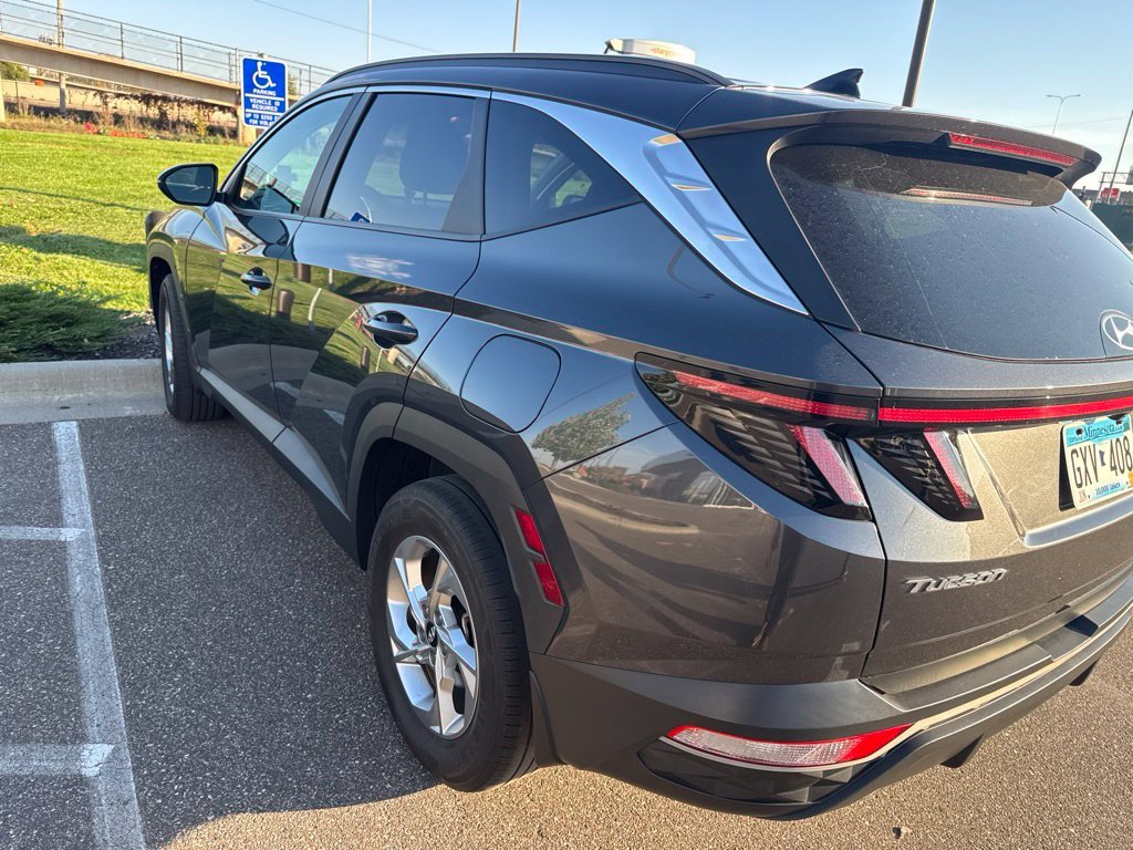 Used 2022 Gray Hyundai SEL image 3
