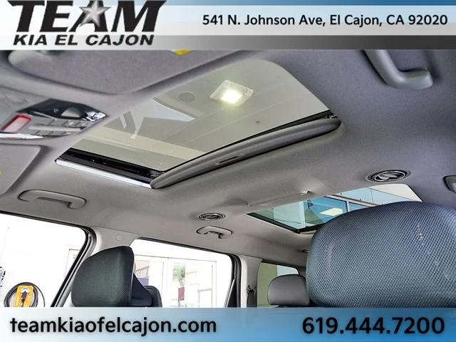 New 2026 Gray Kia Wind image 21