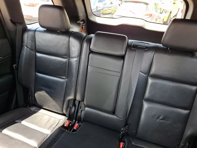 Used 2018 Gray Jeep Limited image 18