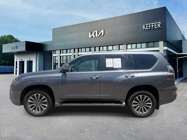 Used 2020 Gray Lexus 460 Luxury image 5