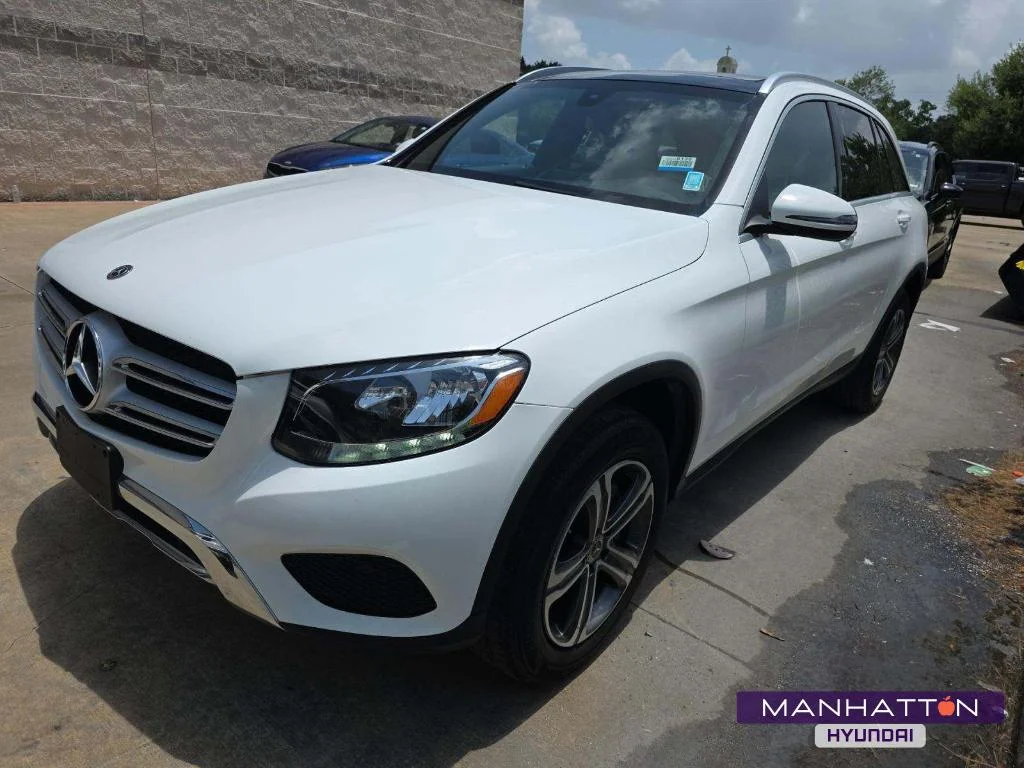 Used 2019 Polar White Mercedes-Benz 300 image 1