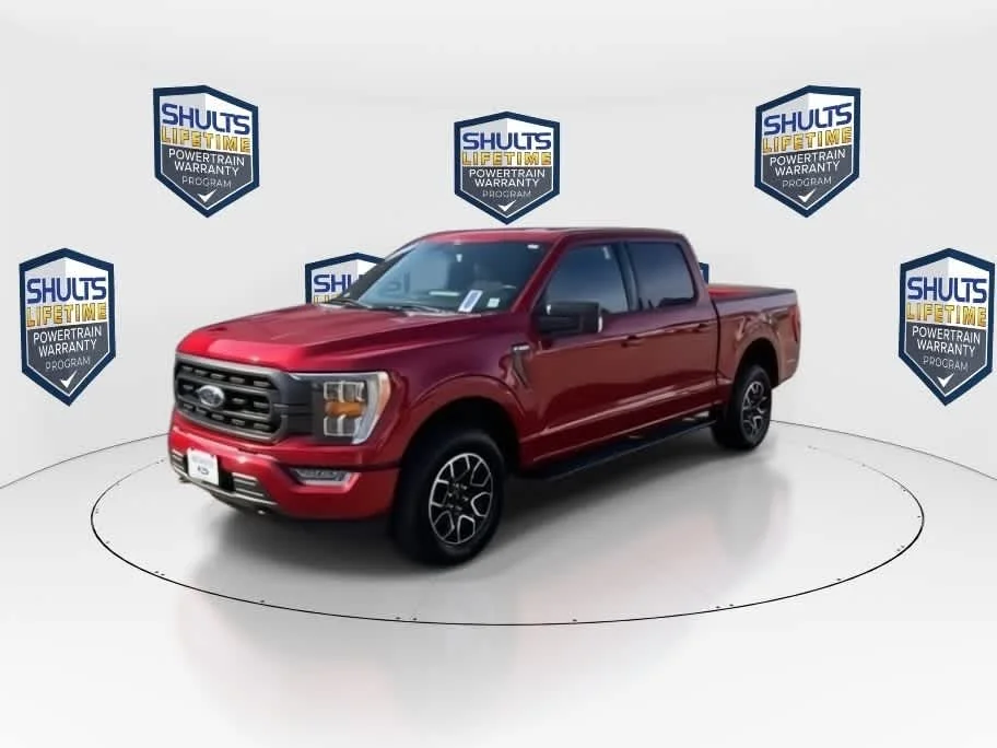 Used 2022 Rapid Red Metallic Tinted Clearcoat Ford XLT image 4
