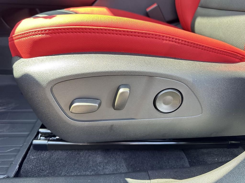 2026 Chevrolet Equinox EV RS - Photo 23