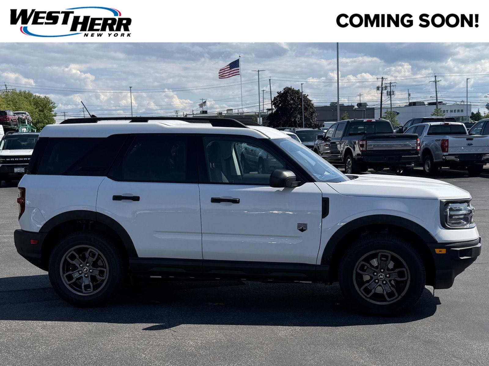 Used 2022 Oxford White Ford Big Bend image 1