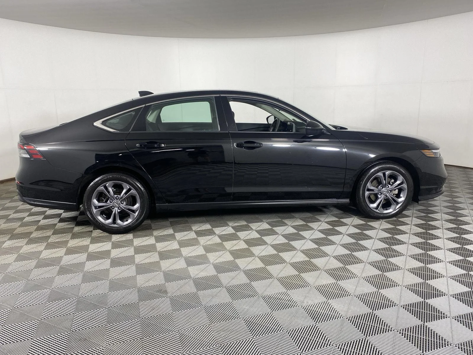 Used 2023 Crystal Black Pearl Honda EX image 8