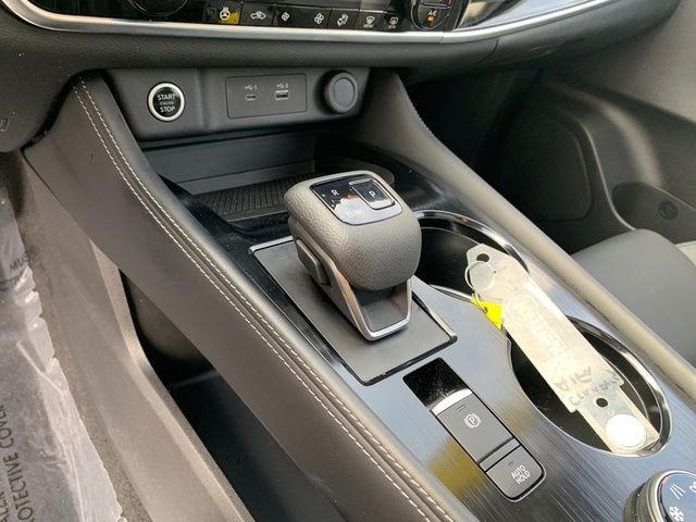 Used 2023 Gold Nissan SL image 22