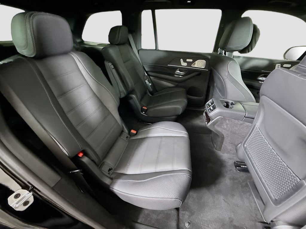 New 2026 Black Mercedes-Benz GLS 450 image 31