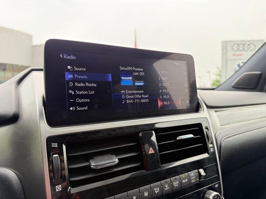 Used 2022 White Lexus 460 image 42