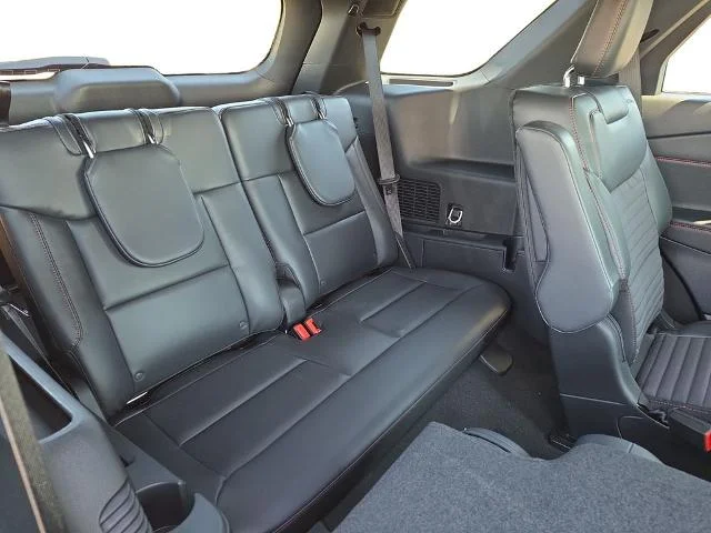New 2026 Carbonized Gray Metallic Ford ST-Line image 34