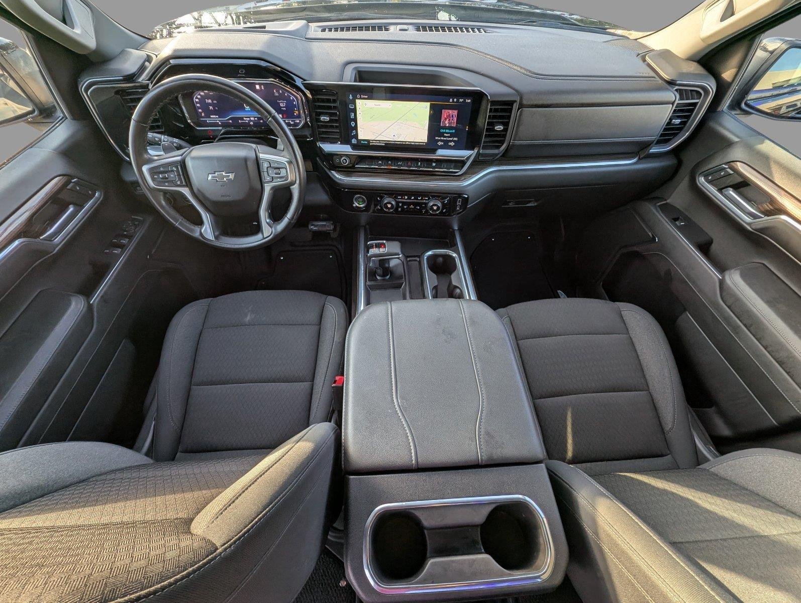 Used 2023 BLACK Chevrolet RST image 32