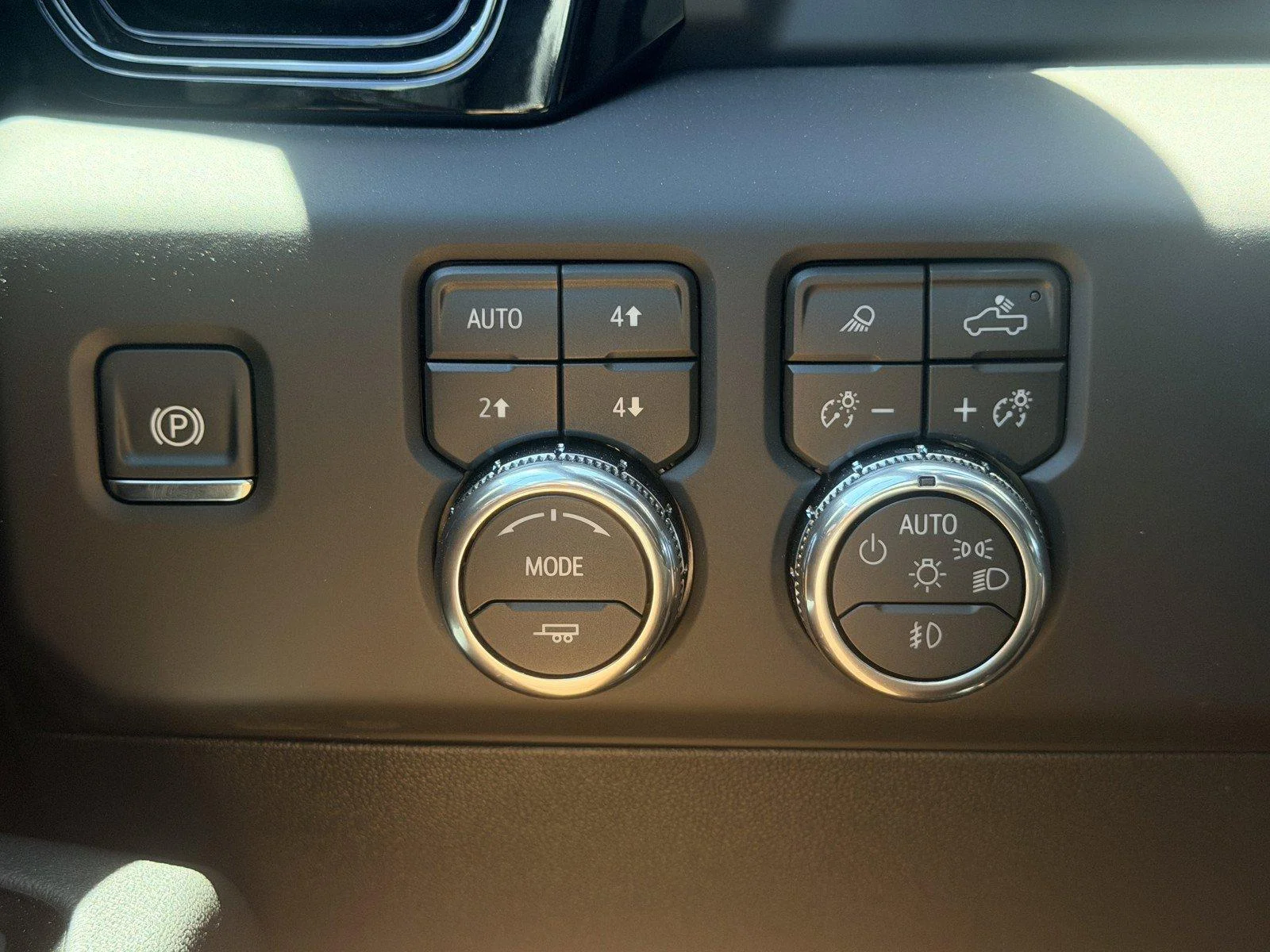 New 2026 Onyx Black GMC AT4 image 27