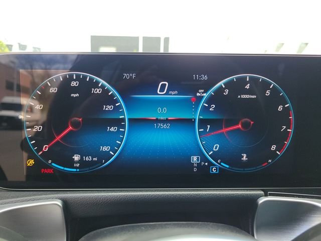 Certified Used 2023  Mercedes-Benz GLB 250 image 29