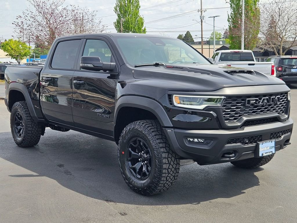 New 2026 Diamond Black Crystal Pearl-Coat Exterior Paint RAM RHO image 8