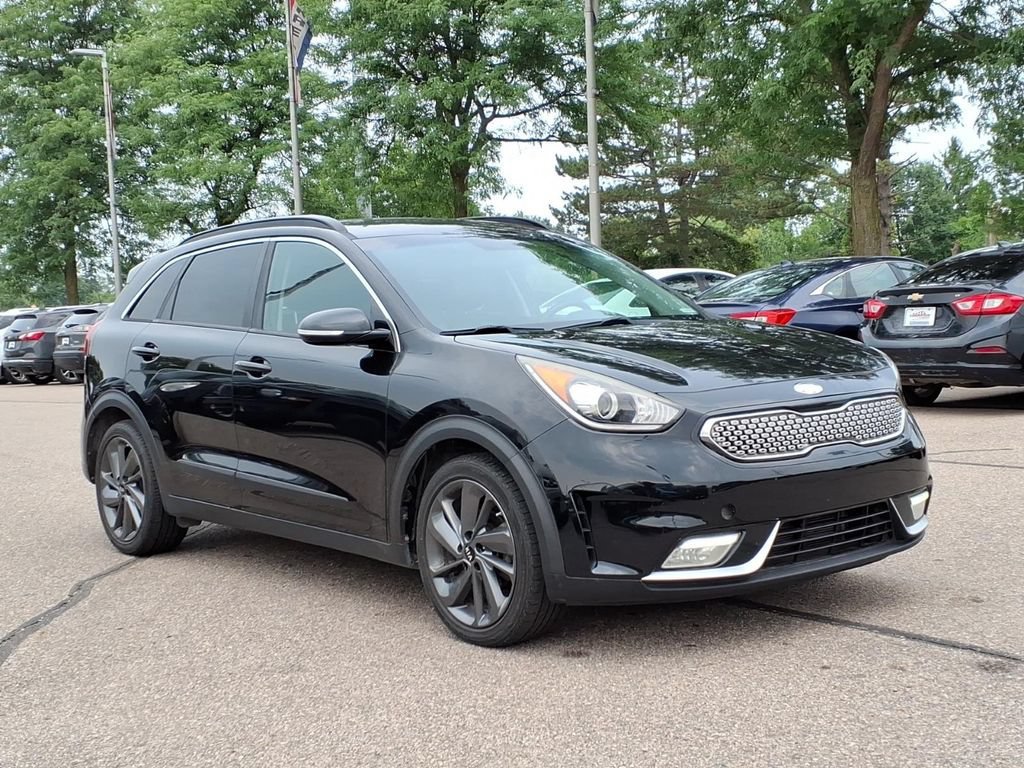 Used 2017 Black Kia EX image 3