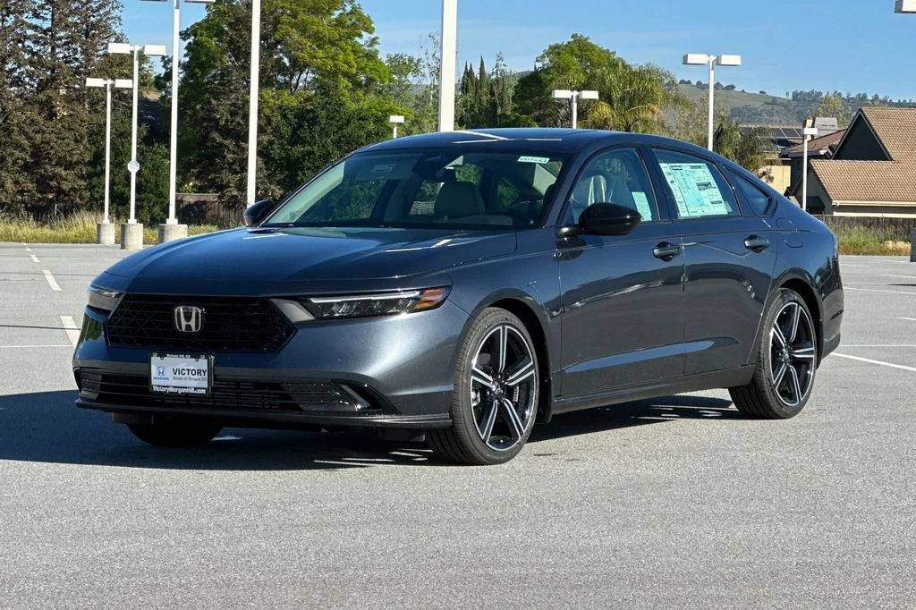 New 2026 Meteorite Gray Metallic Honda SE image 8