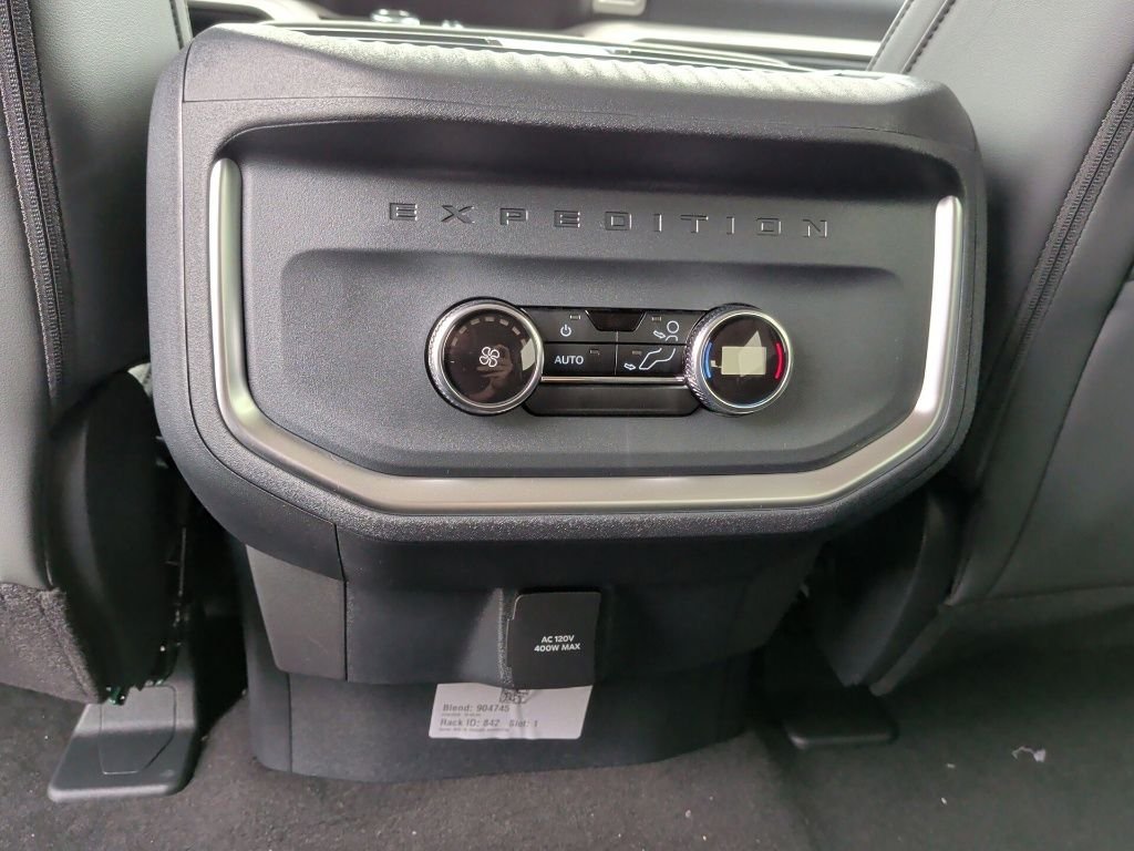 New 2026 Agate Black Metallic Ford MAX Active image 37