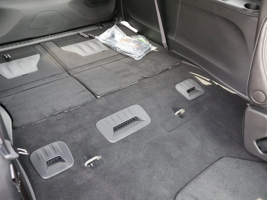 2026 Chrysler Pacifica Limited - Photo 12