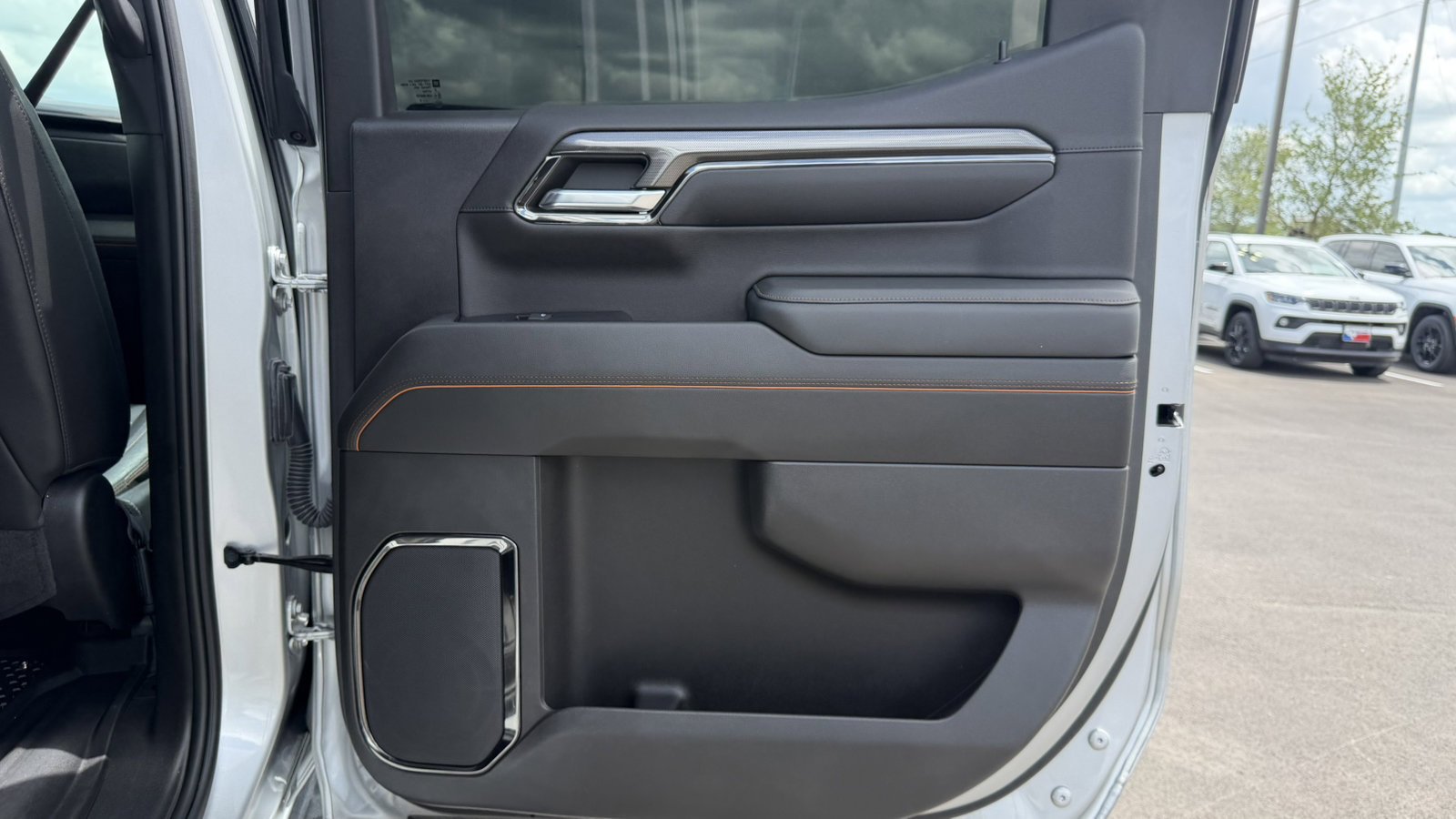 Certified Used 2022 Quicksilver Metallic GMC AT4 image 16