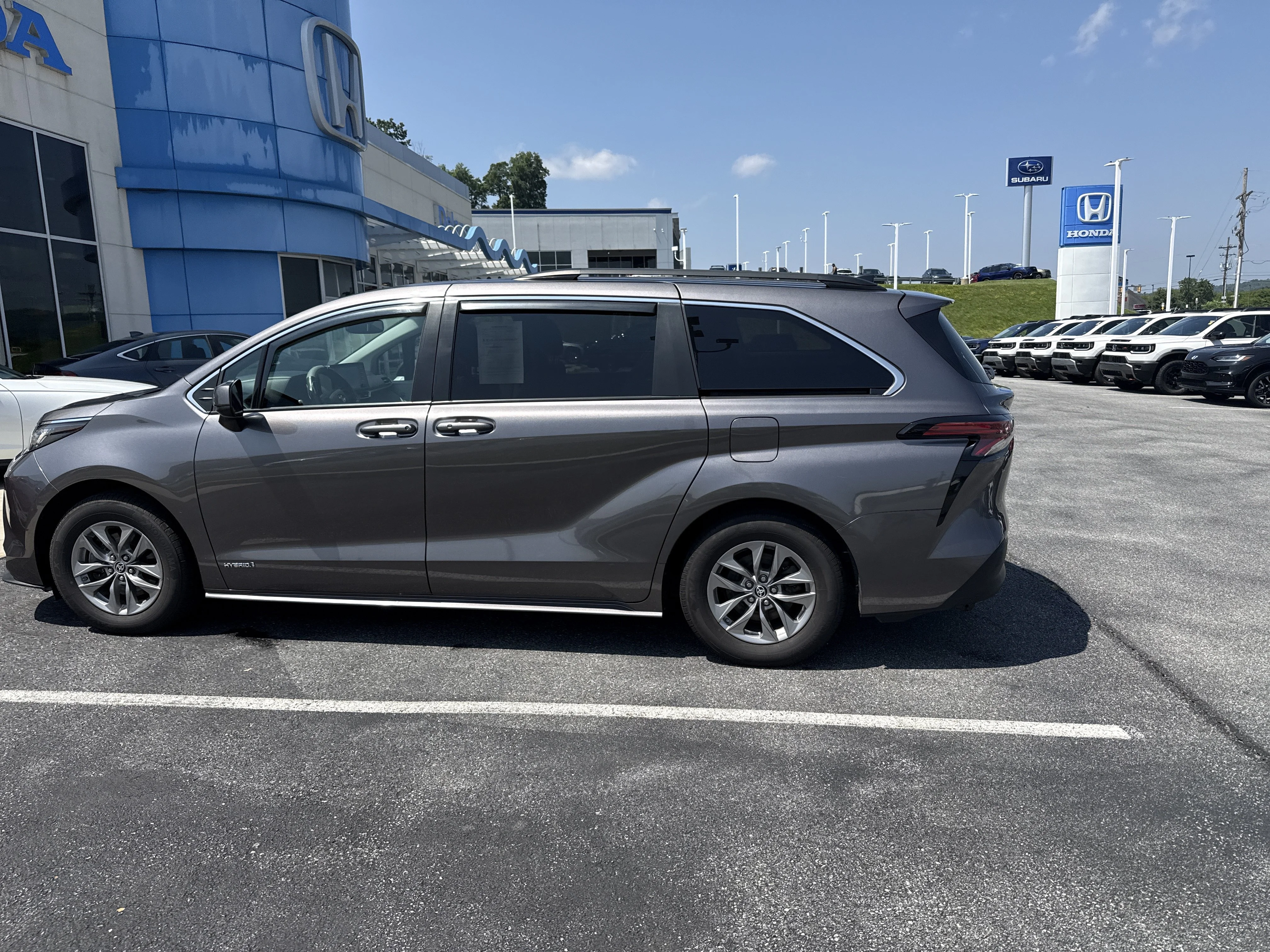 Used 2021 Predawn Gray Mica Toyota LE image 6