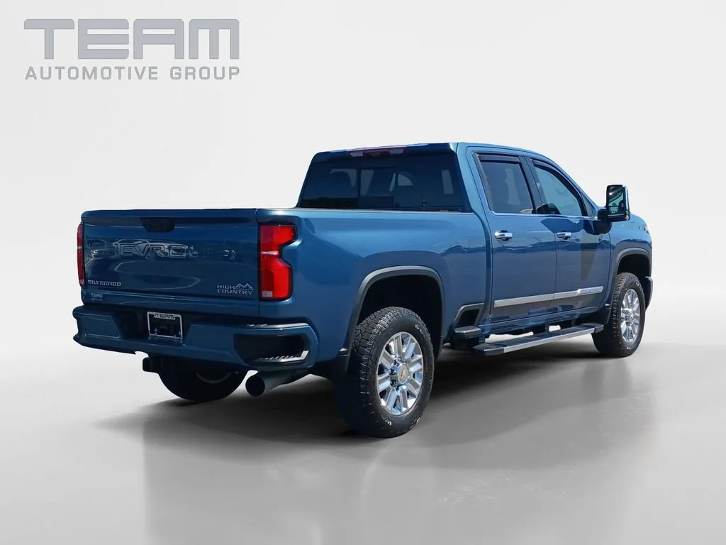 Used 2024 Lakeshore Blue Metallic Chevrolet High Country image 7