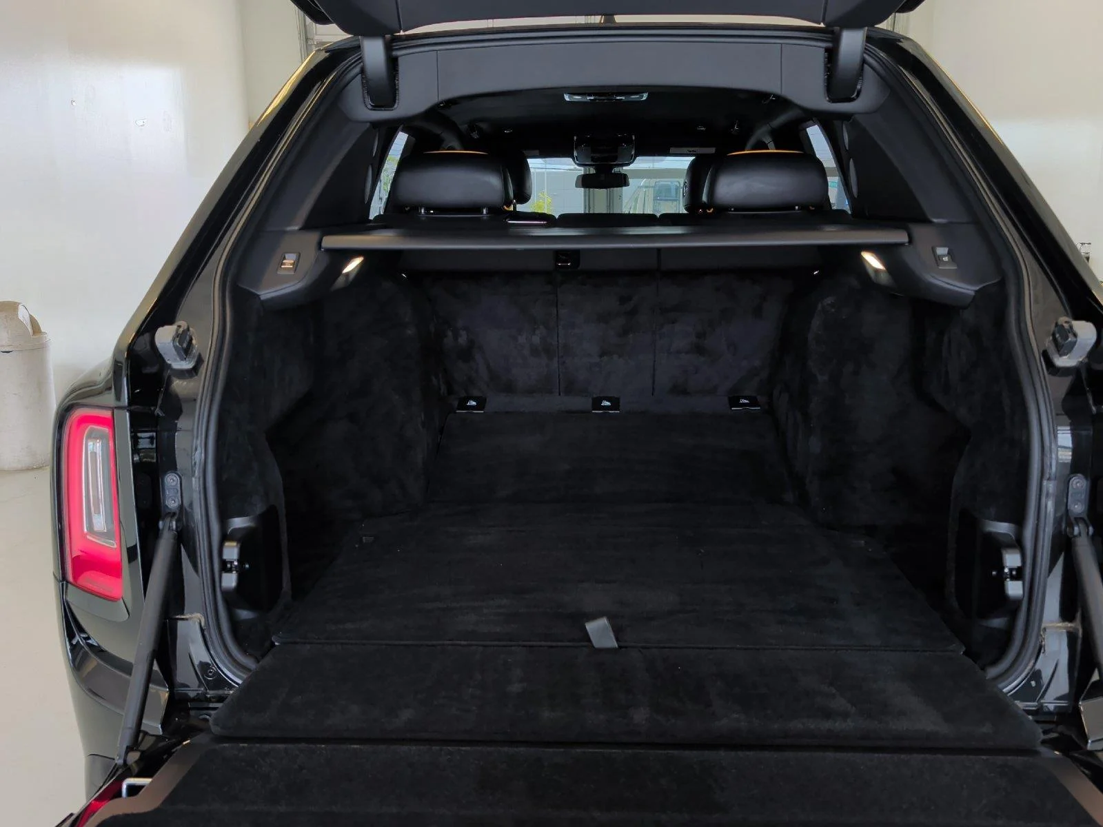 Used 2021 BLACK ROLLS ROYCE BASE image 37