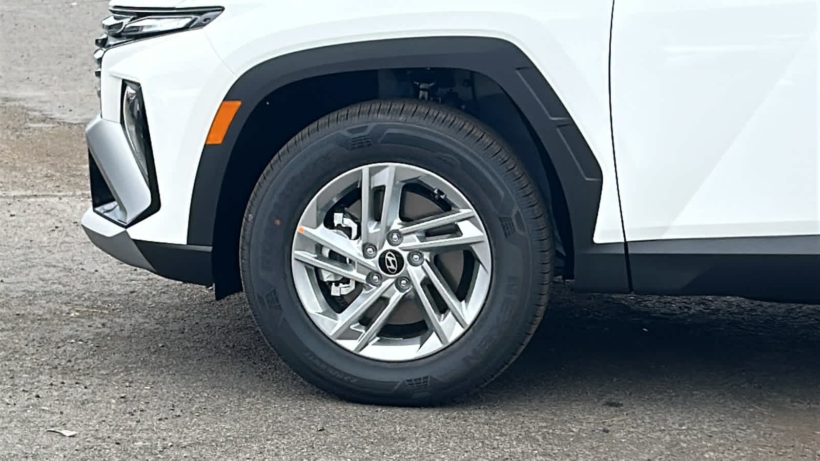 New 2026 Serenity White Pearl Hyundai SE AWD image 9