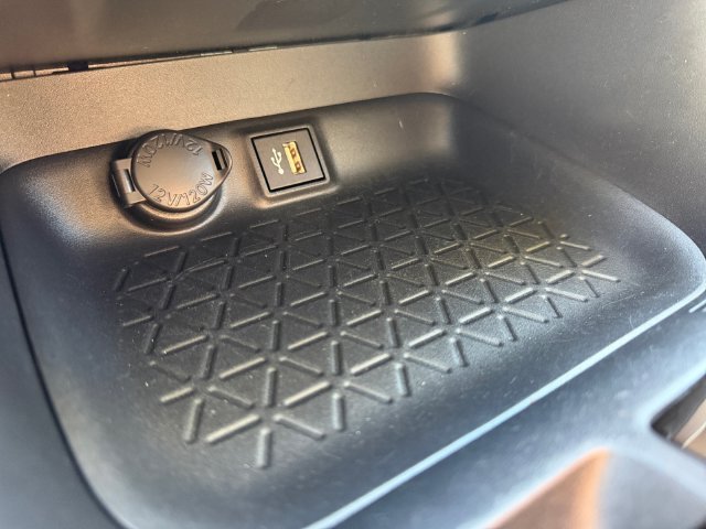 Certified Used 2025 Pearl Toyota XLE image 31