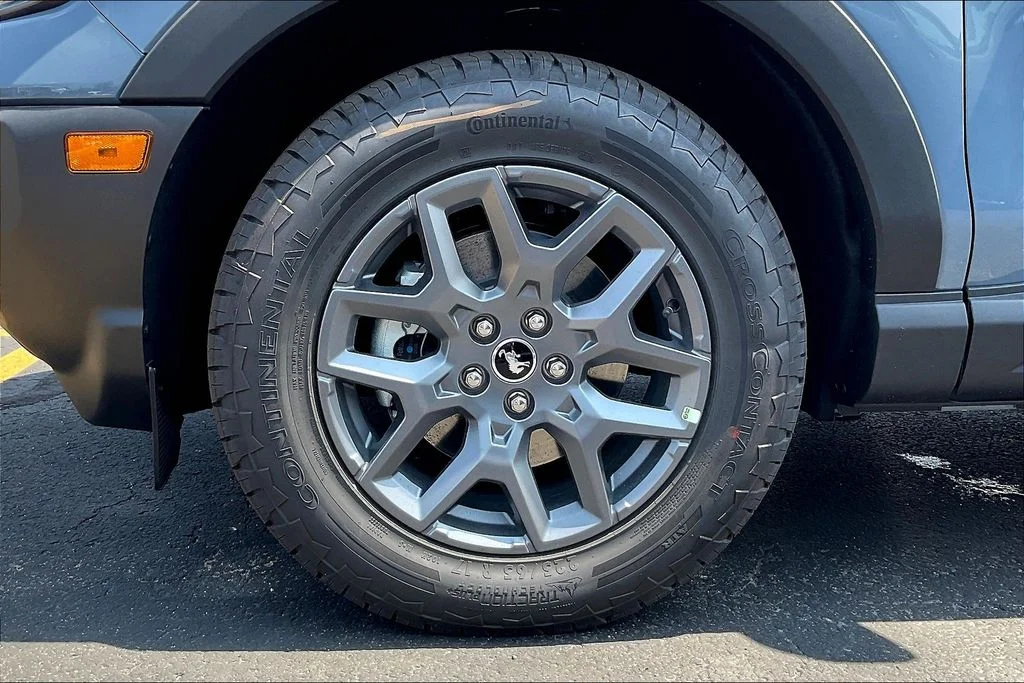 New 2025 Azure Gray Metallic Tri-Coat Ford Big Bend® image 4