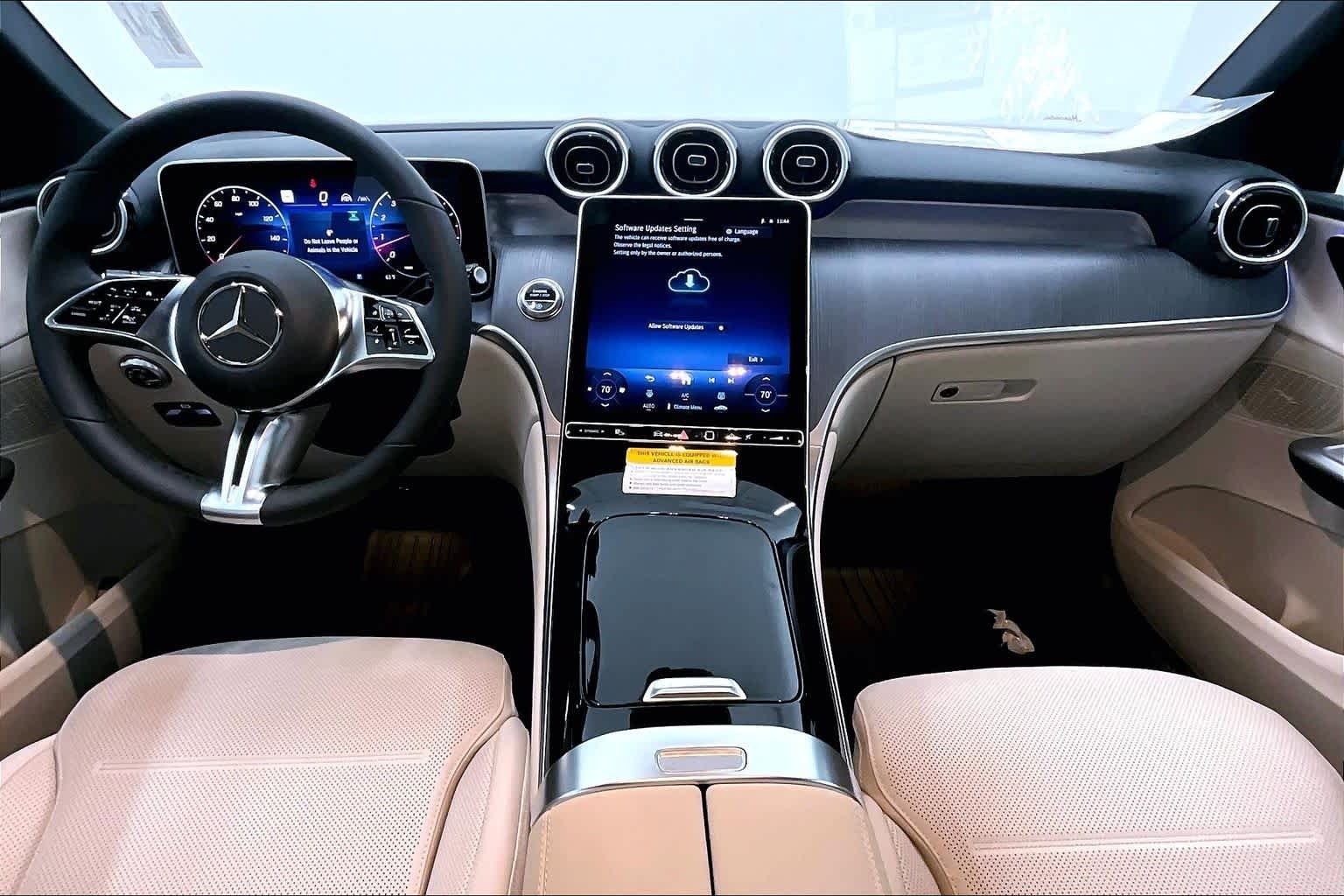 New 2026 Polar White Mercedes-Benz GLC 300 image 5