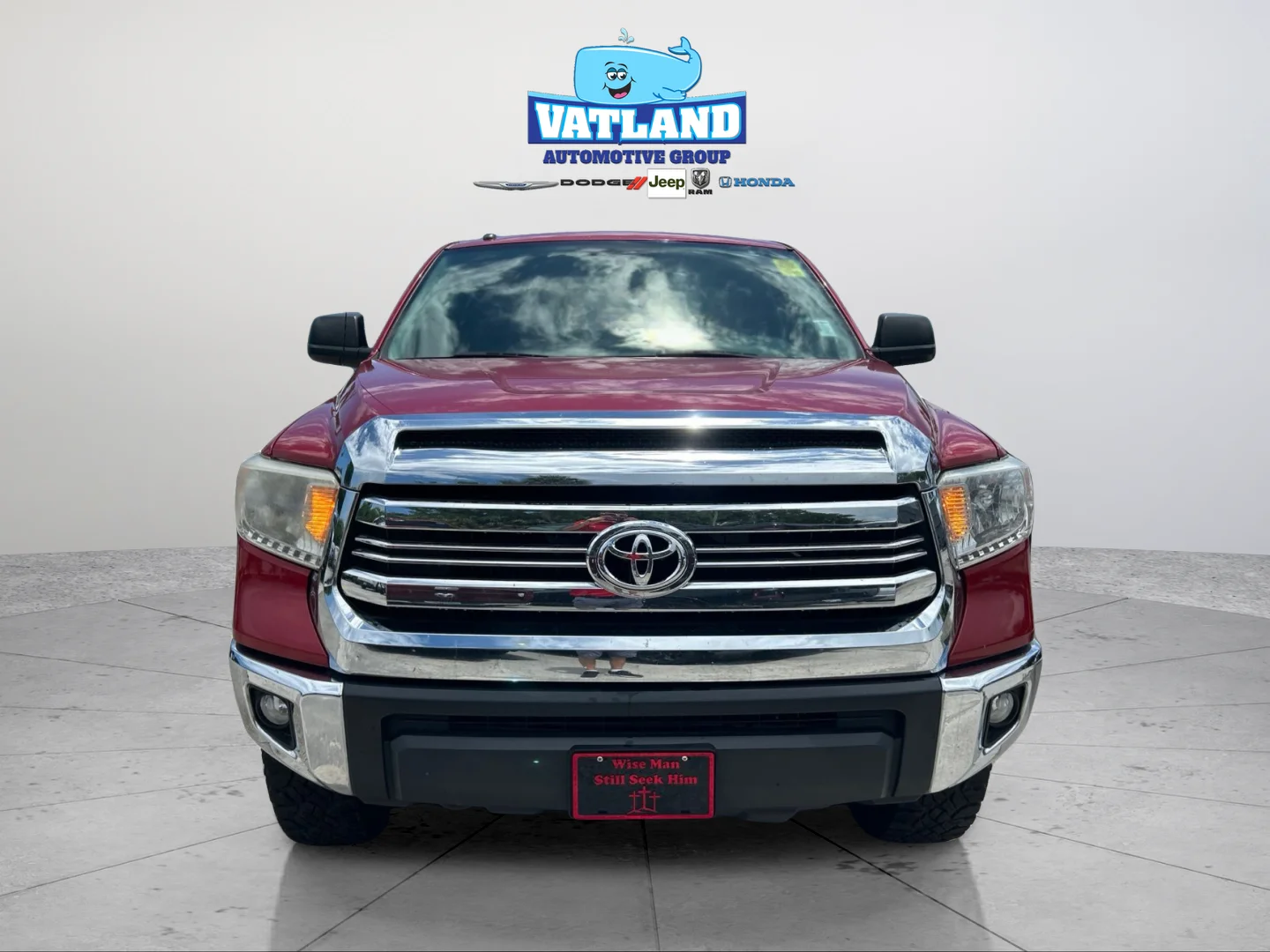 Used 2017 Barcelona Red Metallic Toyota SR5 image 8