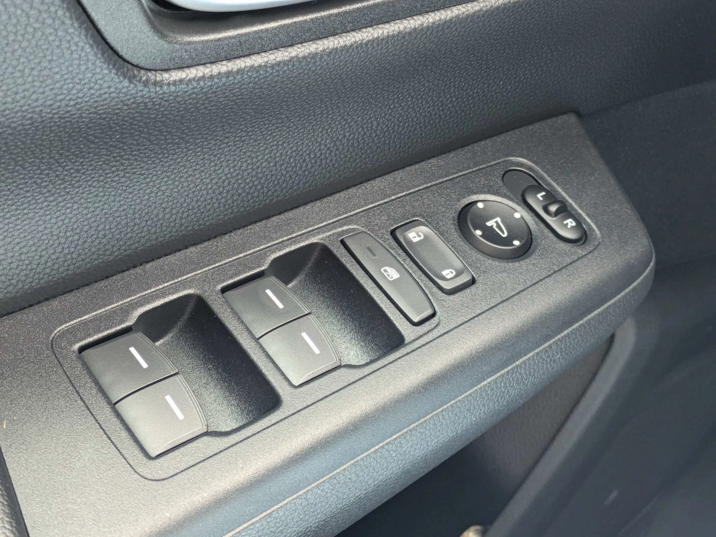 2025 Honda CR-V Sport-L - Photo 52