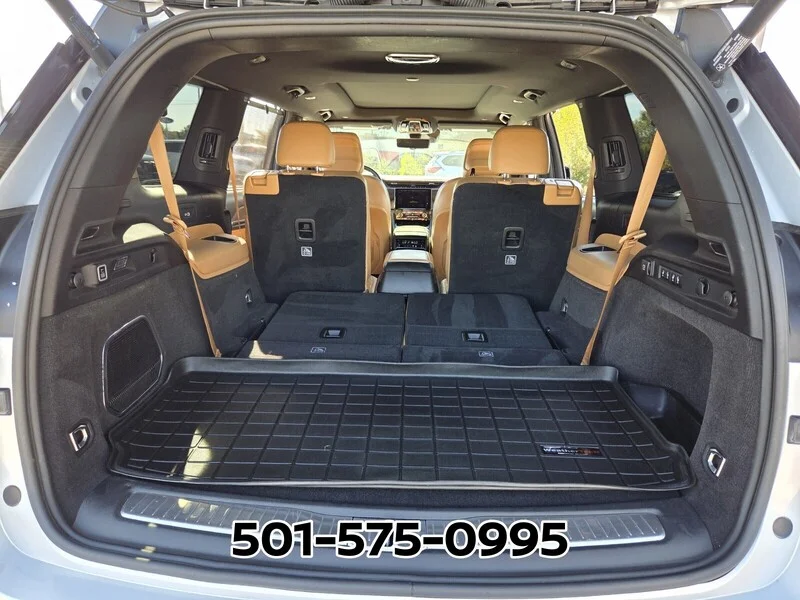 Used 2023 Silver JEEP SUMMIT 4X4 image 17