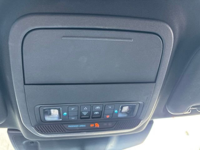 Used 2020 White Metallic Ford XLT image 20