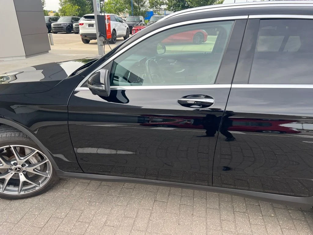 Used 2022 Black Mercedes-Benz GLC 300 image 11