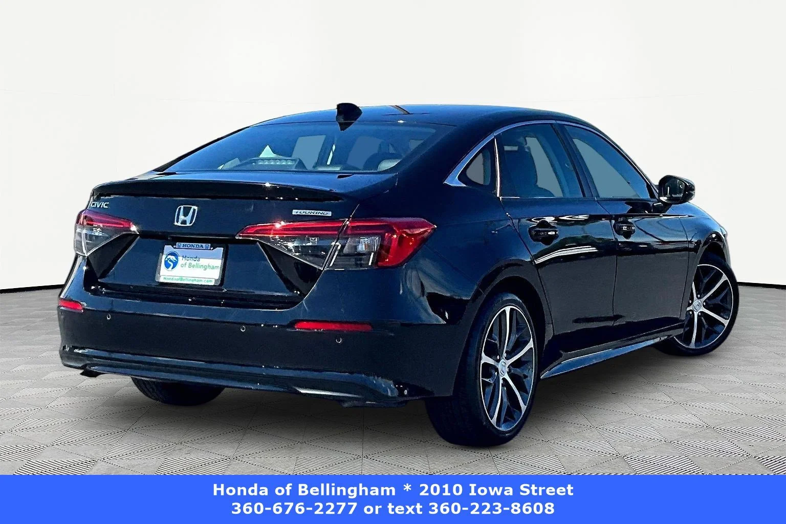 Used 2023 Black Honda Touring image 6